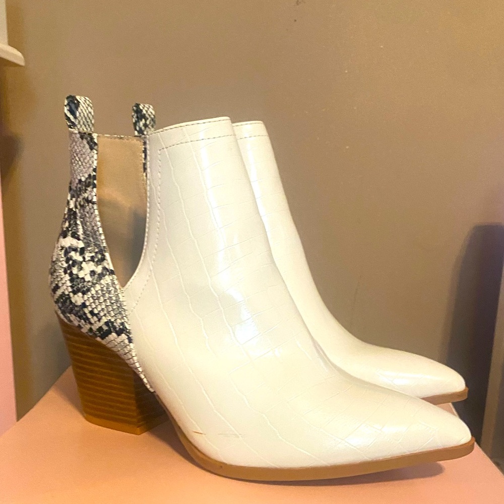 Women’s booties